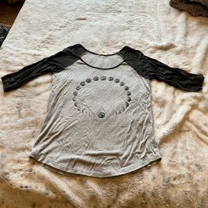 Quarter length sleeve moon cycle shirt la hearts medium